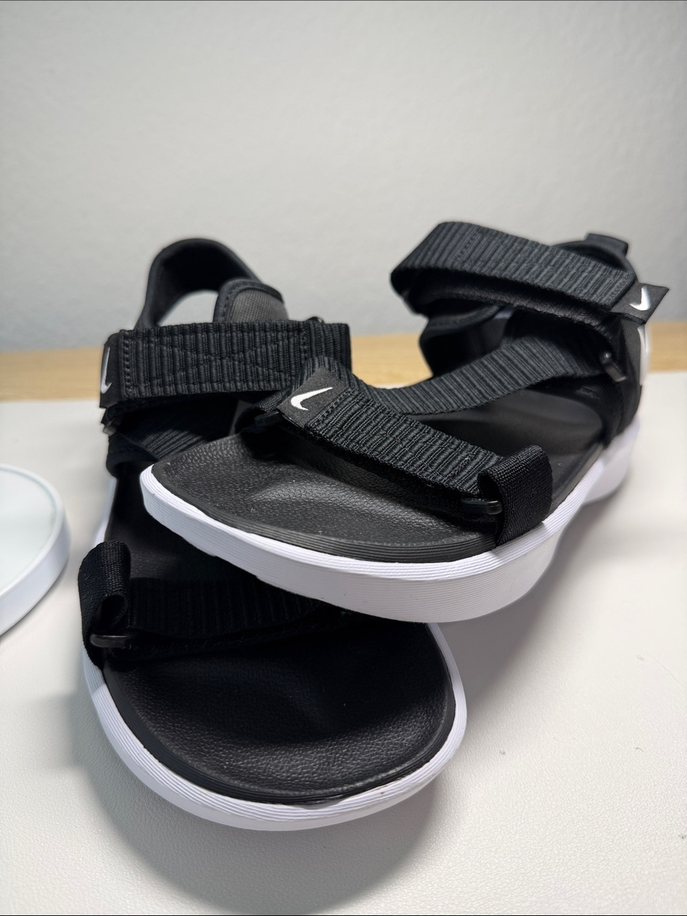 Nike Vista Black and White Adjustable Strap Sandals - Picture 6 of 6
